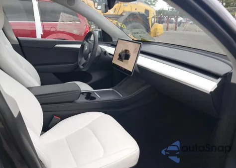 2022 Tesla Model Y Performance Dual Motor All-Wheel Drive from USA, damaged, VIN 7SAYGDEF5NF544542